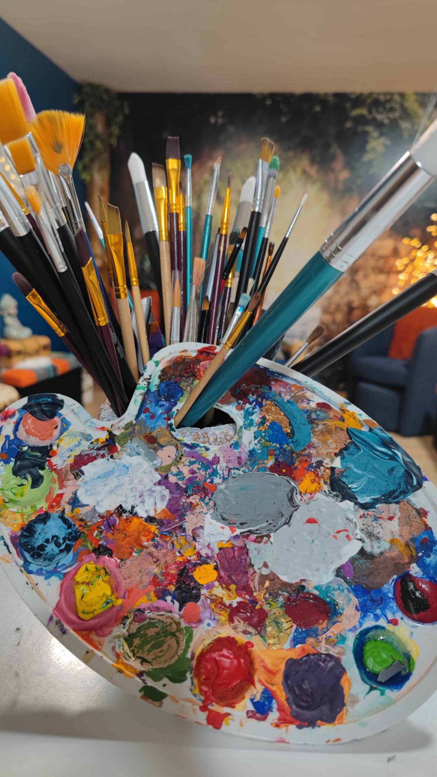 palette de peinture avec beaucoup de couleurs